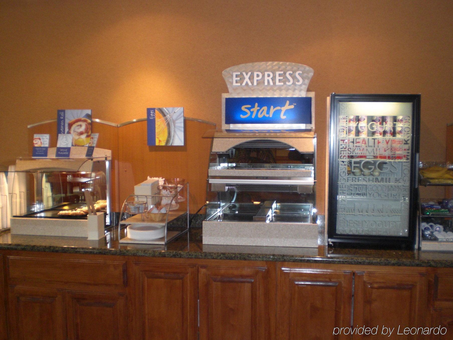 Holiday Inn Express Hotel And Suites Alice By Ihg Εξωτερικό φωτογραφία