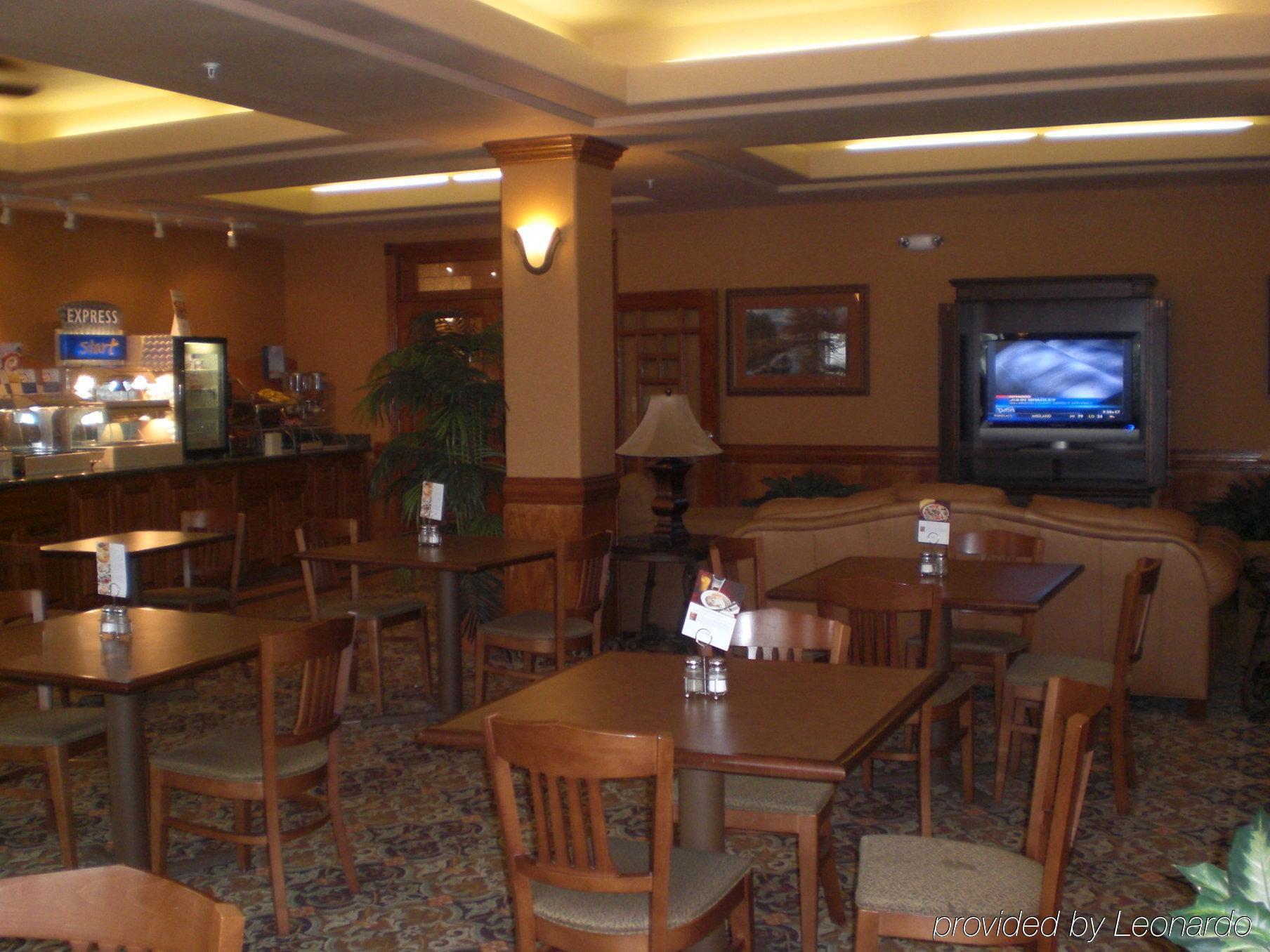 Holiday Inn Express Hotel And Suites Alice By Ihg Εξωτερικό φωτογραφία